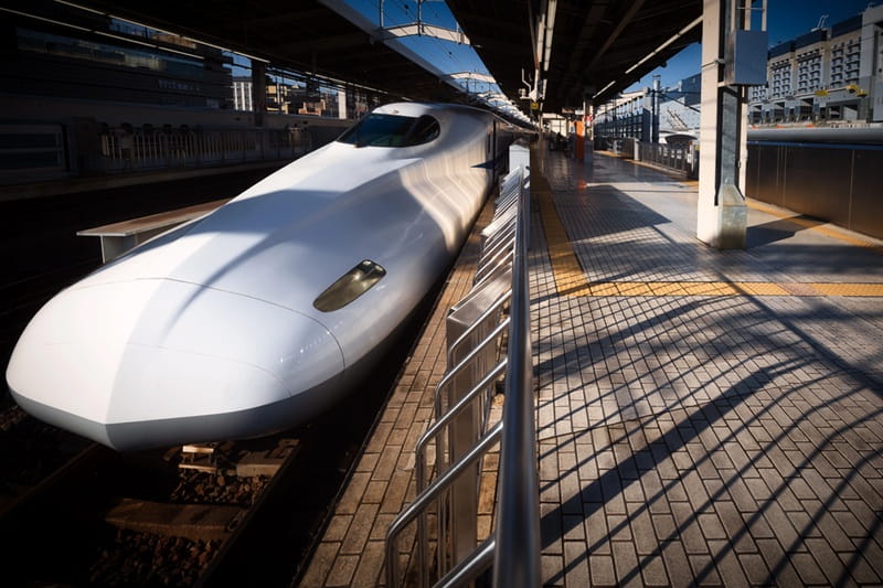 Shinkansen Schnellzug Richtung Tokyo